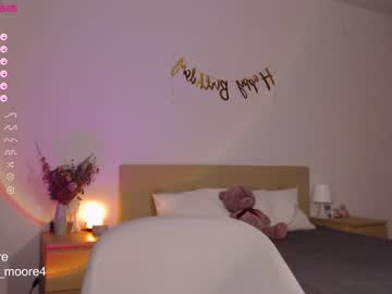 webcam girl lumoore live cam image #6673410
