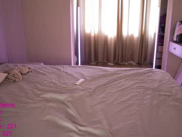 webcam girl lindamei live cam image #3302385