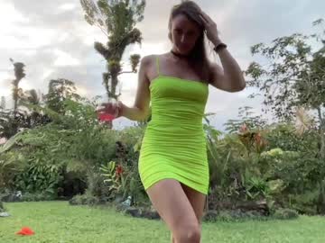 webcam girl kaileeshy live cam image #4303727