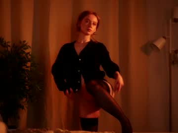 webcam girl lizzy_blaze live cam image #12702022
