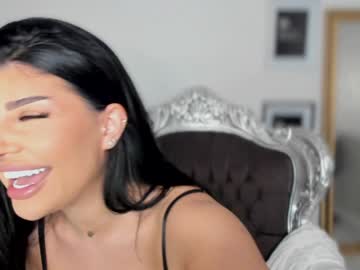 webcam girl moniqueeass live cam image #12632992
