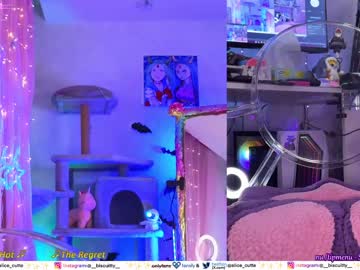 webcam girl _biscuitty live cam image #9395331
