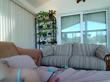 webcam girl rosegold18 live cam image #10422286