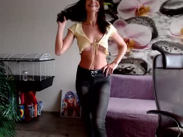 webcam girl jennycutey live cam image #3452930
