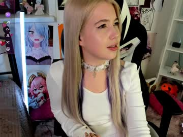 webcam girl evasweetys live cam image #10838057