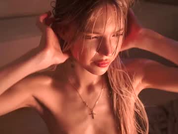 webcam girl shiningstarrr live cam image #11726086