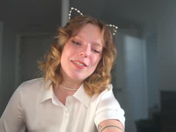 webcam girl crimsonxrapture live cam image #1714712
