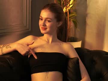 webcam girl croco_coco live cam image #12400184