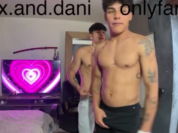 webcam man alexanddani live cam image #8450578