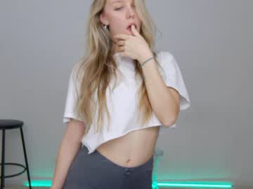 webcam girl beatrice_melton live cam image #4176126