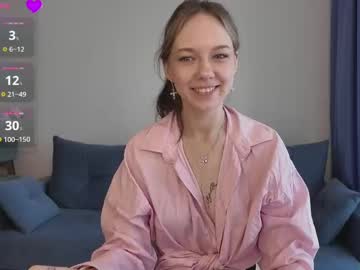 webcam girl emy__lunar live cam image #12882890