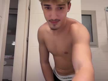 webcam man noam101 live cam image #11103892