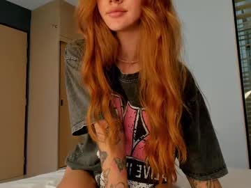 webcam girl jerkoffstation live cam image #12676111