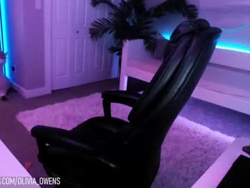 webcam girl oliviaowens live cam image #5068459
