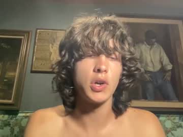 webcam man jungleliving333 live cam image #2540954