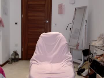 webcam girl bigboobiebabex live cam image #12749451