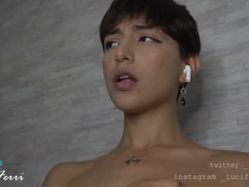 webcam girl lucia_ferri live cam image #2802128