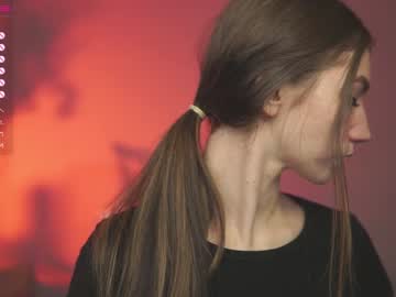 webcam girl angels_kiss live cam image #3924416