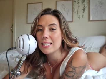webcam girl taylorslittlekingdom live cam image #10950383