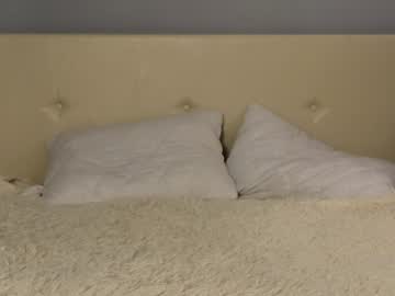 webcam girl lauratanguy live cam image #11285283