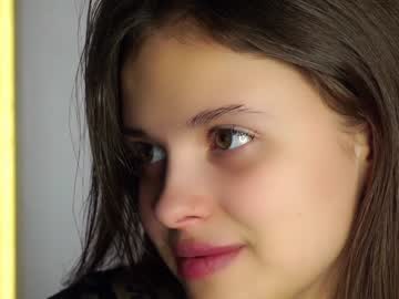 webcam girl a_whole_eternity live cam image #9469891