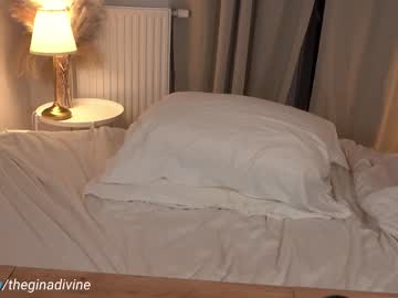 webcam tranny gina_divine live cam image #12485800