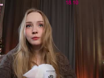 webcam girl lissa_meooow live cam image #10800101