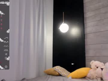 webcam girl small_blondee live cam image #3467814