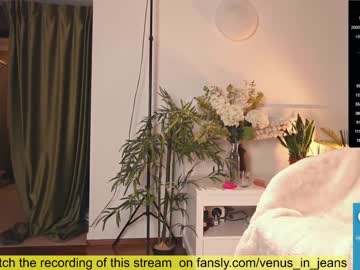 webcam girl venus_in_jeans live cam image #8588079