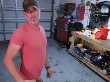 webcam man gearheadmike live cam image #8994651