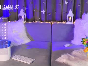 webcam girl taanni_bc live cam image #4886877