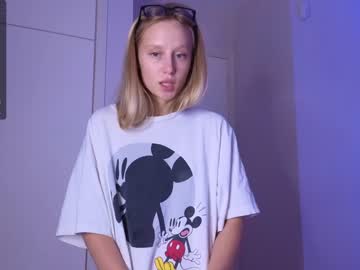 webcam girl callme_star live cam image #7497470