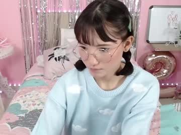 webcam girl little_effy18 live cam image #2406198