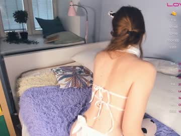 webcam girl youne_and_beautiful live cam image #5805112