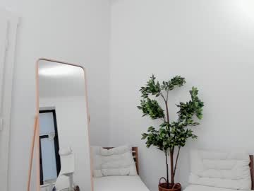 webcam couple christine_bae live cam image #9036354
