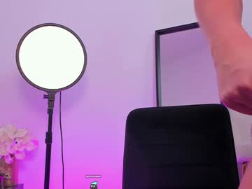 webcam girl di_livenow live cam image #10378600