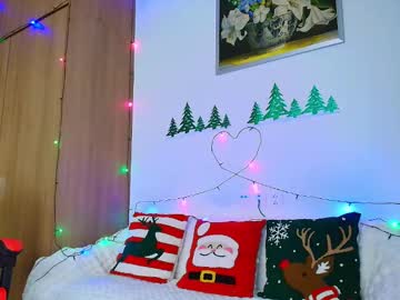 webcam girl tiny_cute live cam image #11471324