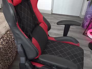 webcam girl beyllove_d live cam image #9605840