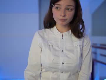 webcam girl floret_joy live cam image #7477082