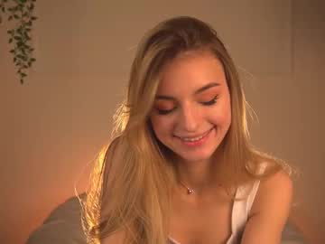 webcam girl my_little_pollly live cam image #12484861