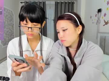 webcam girl little_yena live cam image #9171220