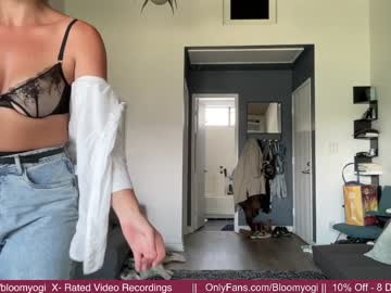 webcam girl bloomyogi live cam image #6970575