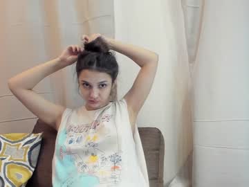 webcam girl so_sweet_poppy live cam image #476385