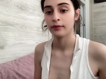 webcam girl wonderland_stia live cam image #10800918