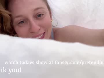 webcam girl pretendlunch live cam image #9076886
