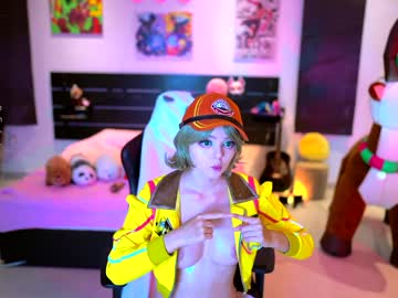 webcam girl madnessalise live cam image #8197976