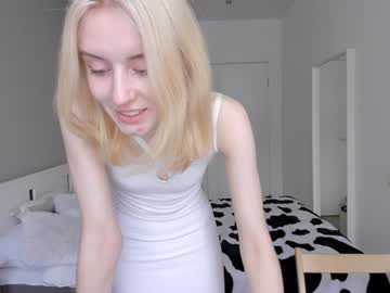 webcam girl gin_yoon live cam image #9891549