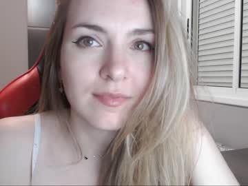 webcam girl naughty_popa live cam image #4064799