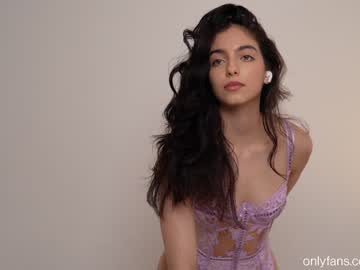 webcam girl naughtysammx live cam image #6390040