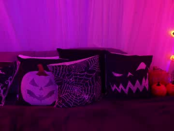 webcam girl thekittykatbar live cam image #390435